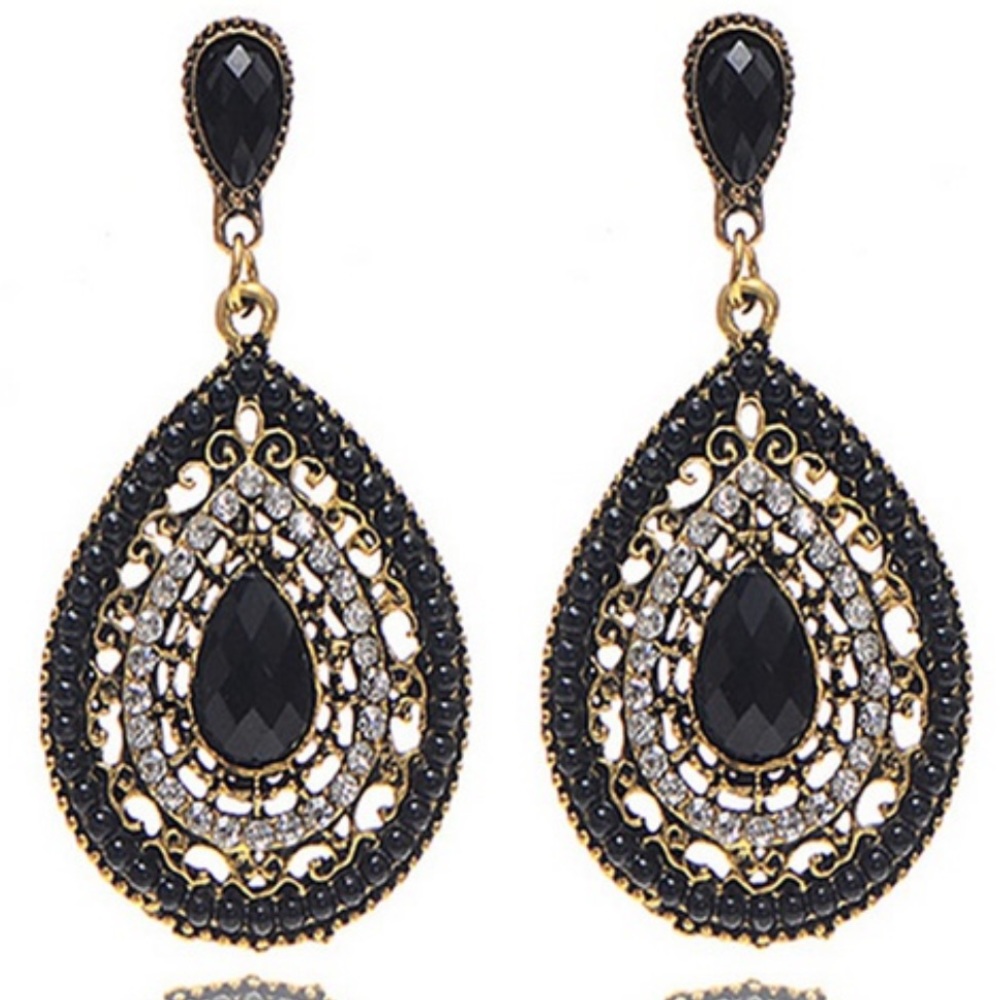 🌺GEM DROP EARRINGS ▪️BLACK 🌺