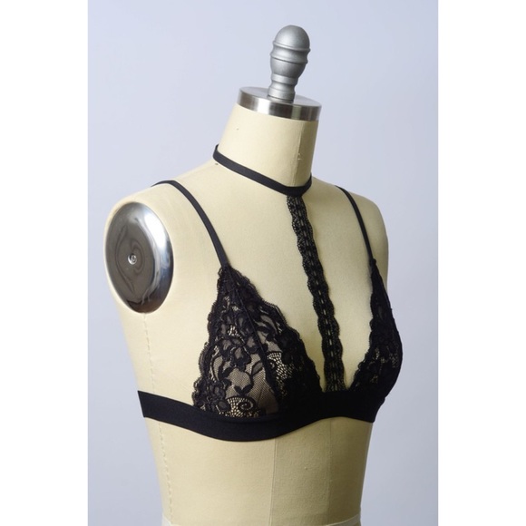 Sexy Lace Bralette - Picture 5 of 5