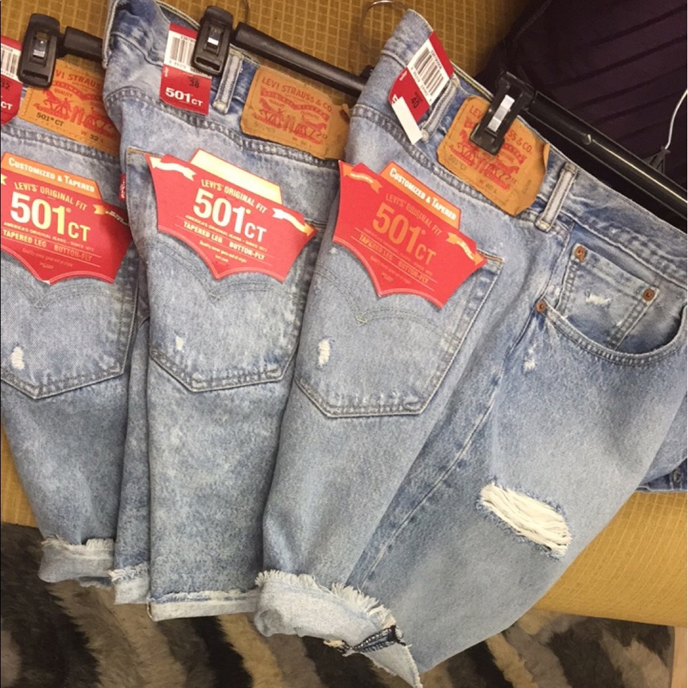 Custom Men's Levi's Distressed