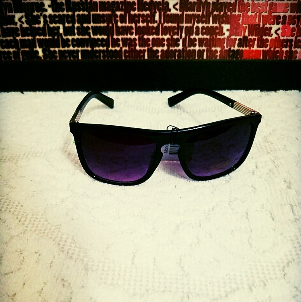 Black out sunglass with purple tint lens