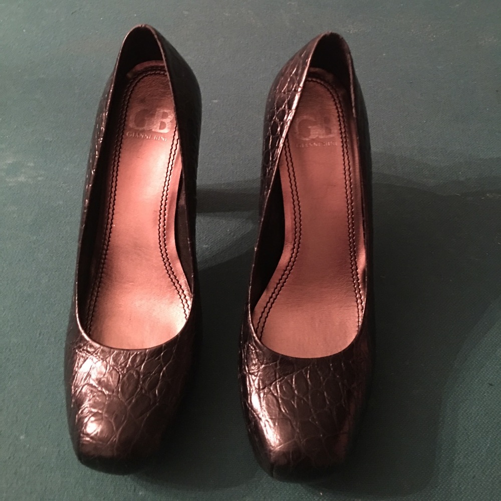 Gianni Bini size 7.5 black heels.