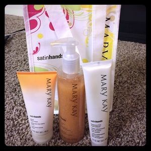 Mary Kay Satin Hands