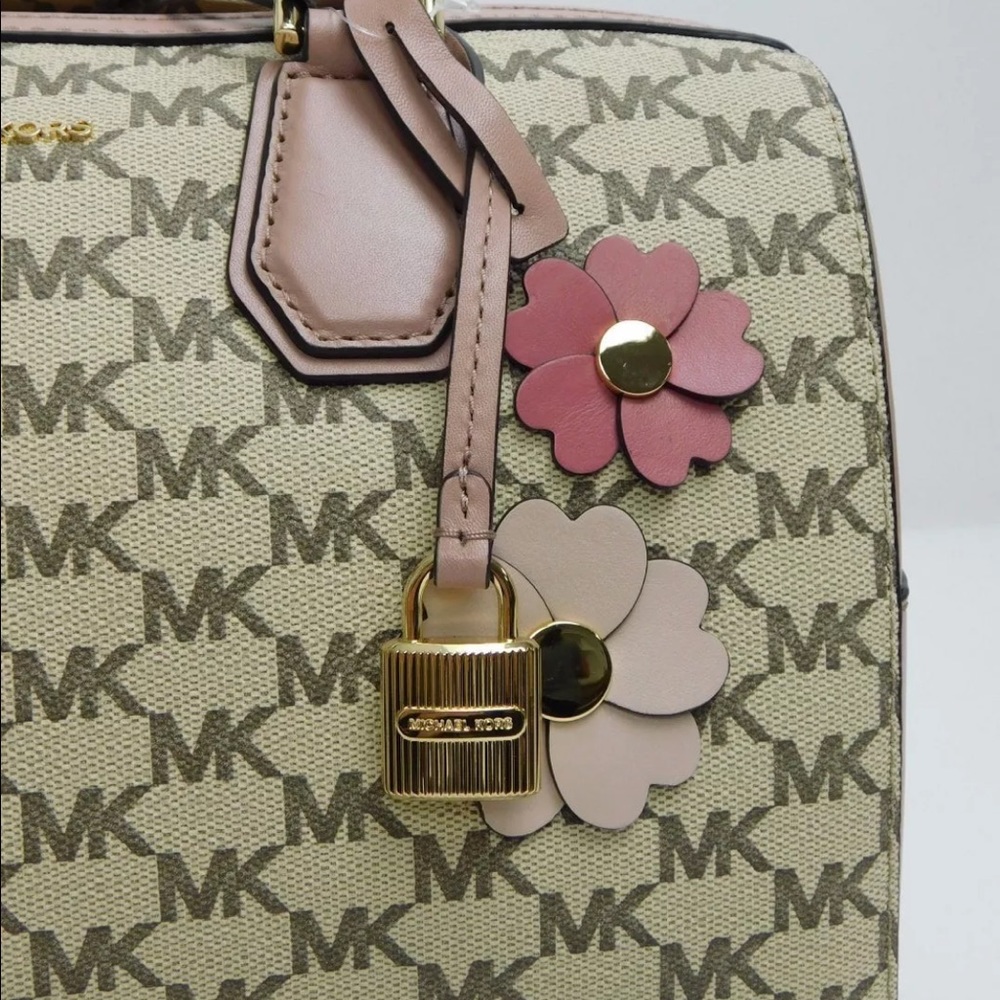 Authentic Brand new MK bag - Picture 6 of 8