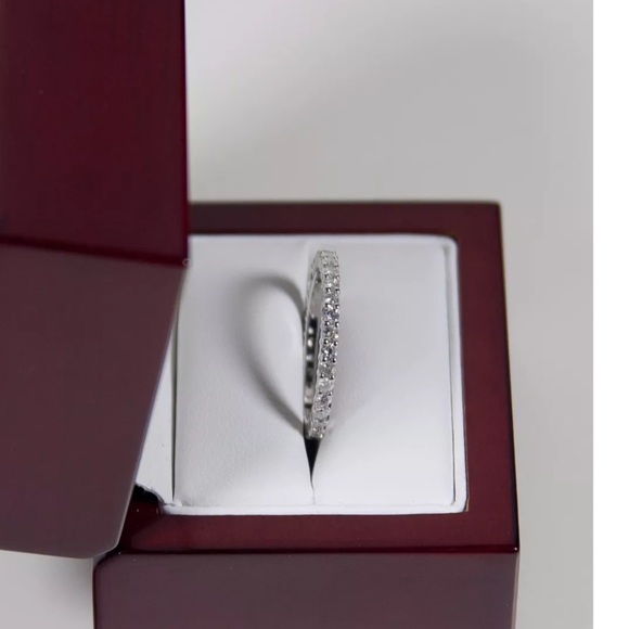 1.0CT Natural Diamond Eternity 14K Gold Band - Picture 6 of 7