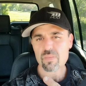 Meet your Posher, Josue