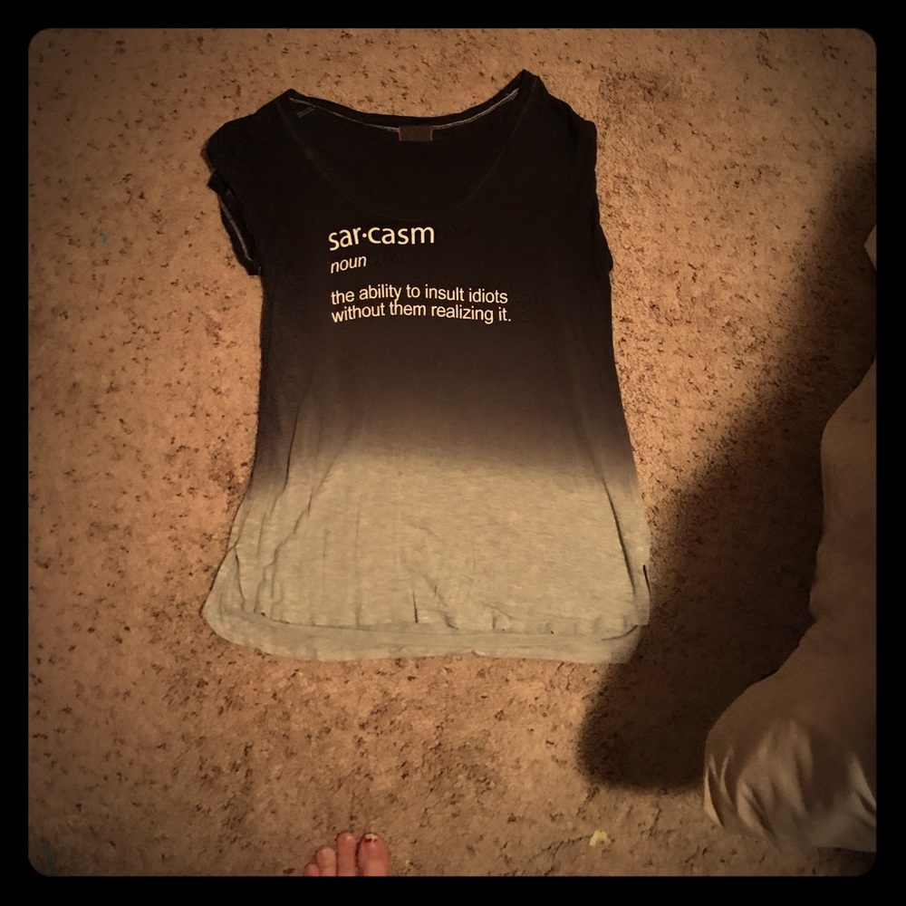 Rue 21 black and grey ombré shirt