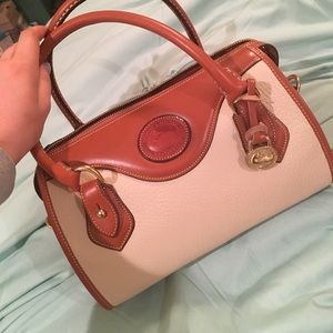 Dooney and bourke hand bag