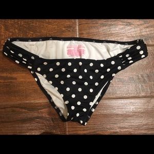 Victoria's Secret bikini bottom knockout