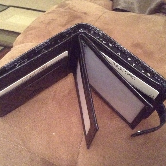 Wallet - Picture 2 of 3