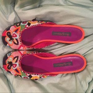 Brand new Beverly Feldman flats