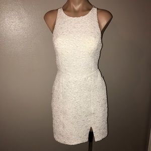 ❤️ White halter mini slit bridal dress