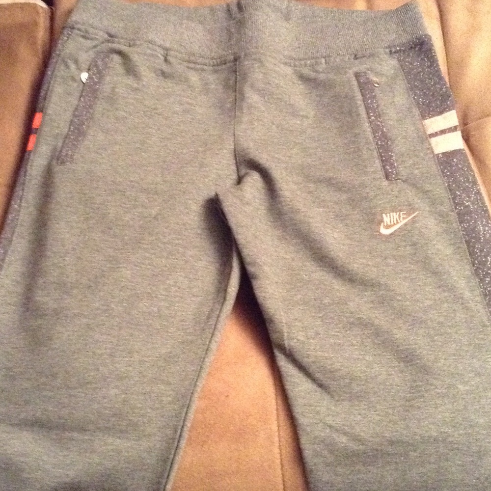 Pants - Picture 2 of 4