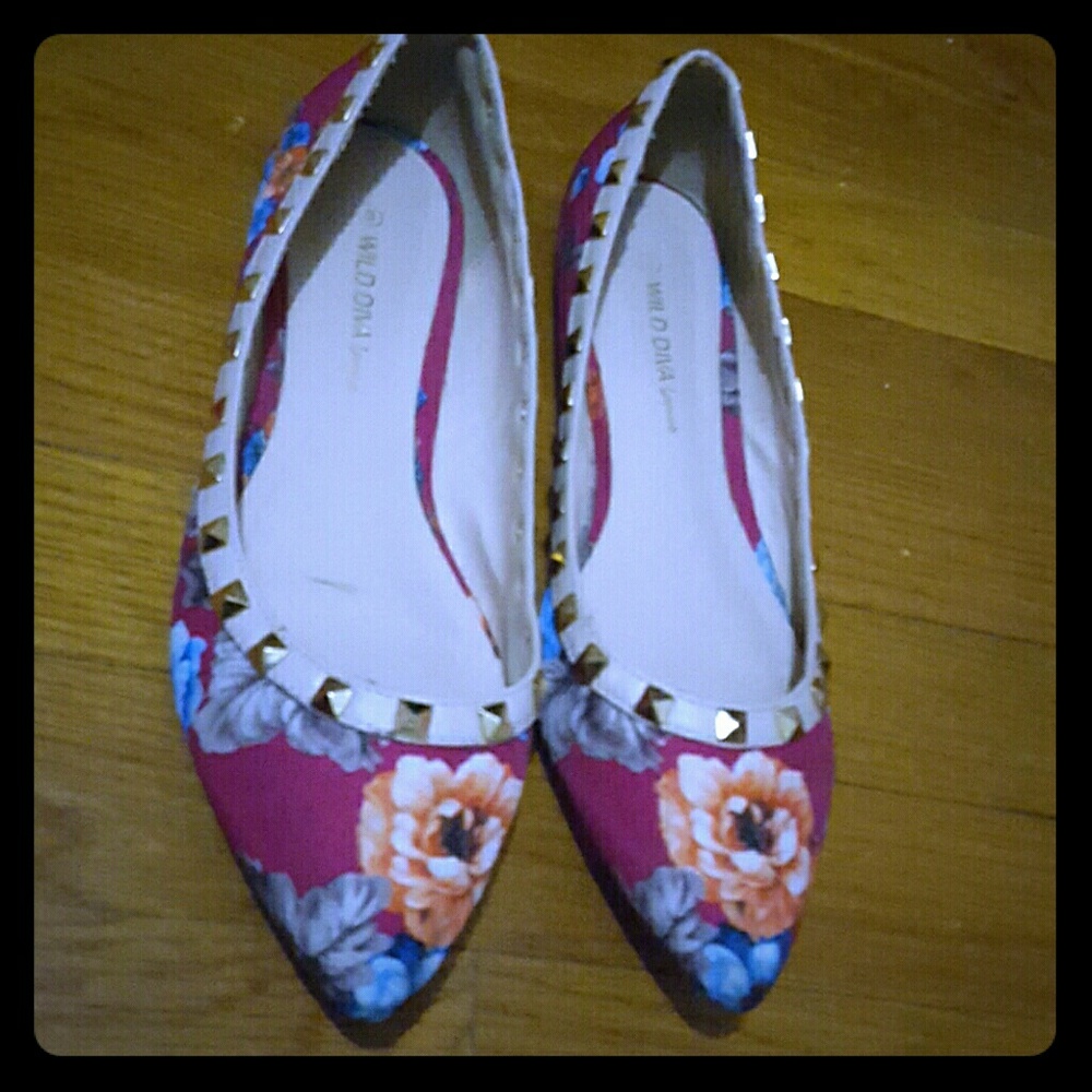 Floral flat shoes