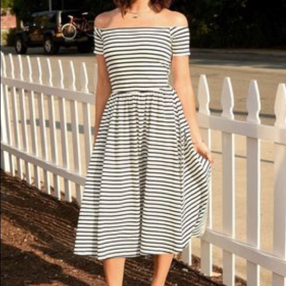 Bardot Dress - XL - EUC