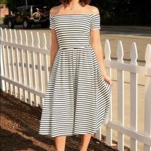 Bardot Dress - XL - EUC