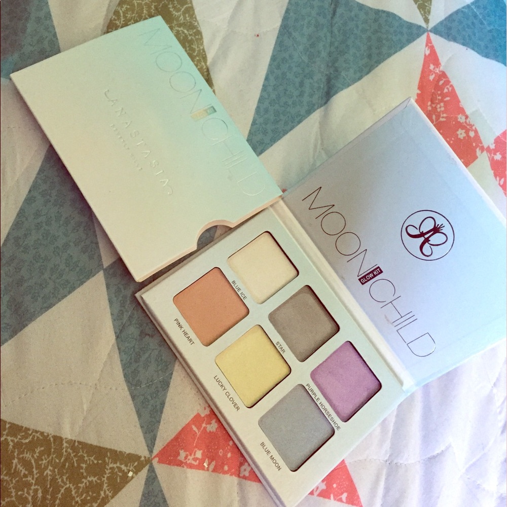Anastasia Beverly Hills Moonchild
