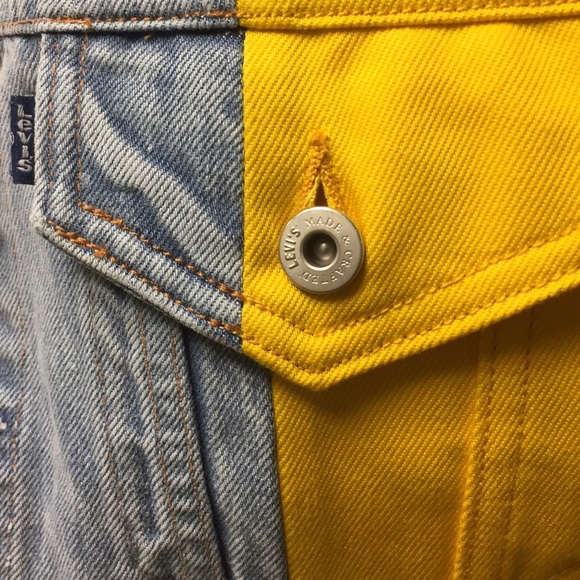 Off-White x Levi's Jacket *SOLD* - Picture 5 of 8