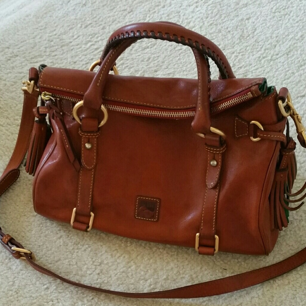 Sold!Dooney & Bourke florentine small satchel