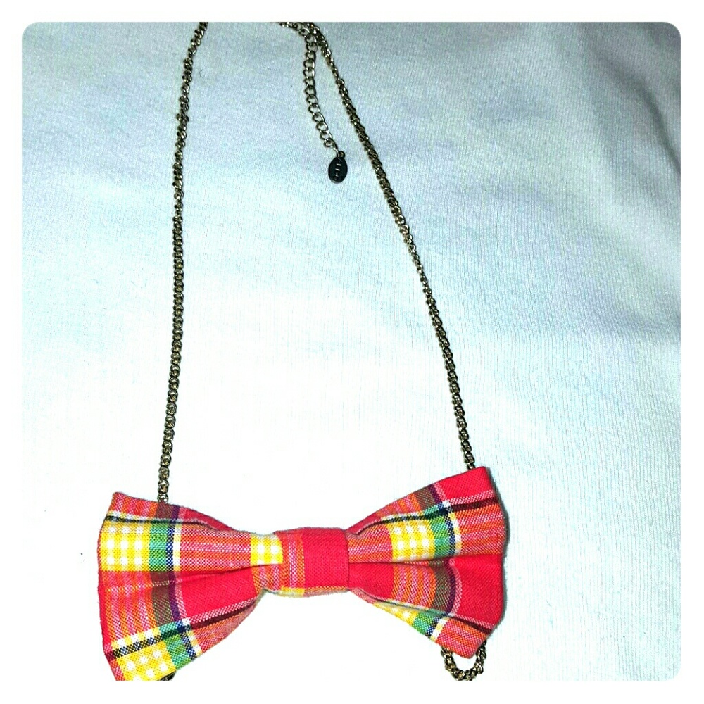 Unworn! Aldo bow tie necklace