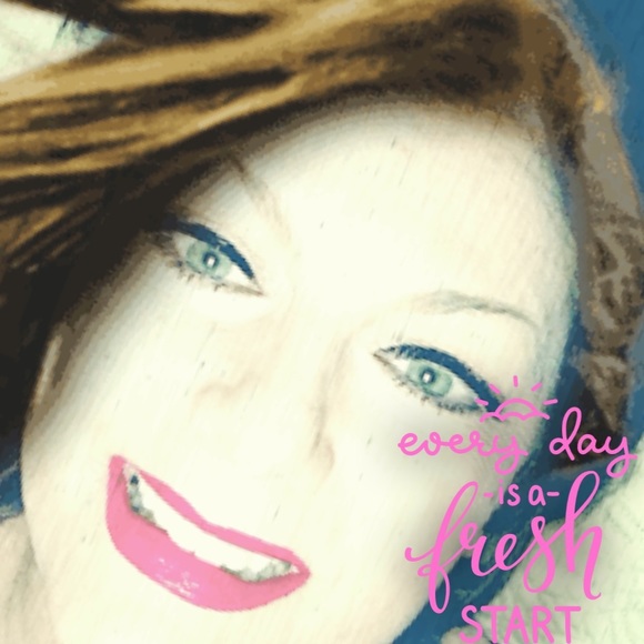 Meet your Posher, Diana - Picture 2 of 8