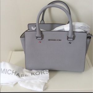 Michael Kors Gray handbag
