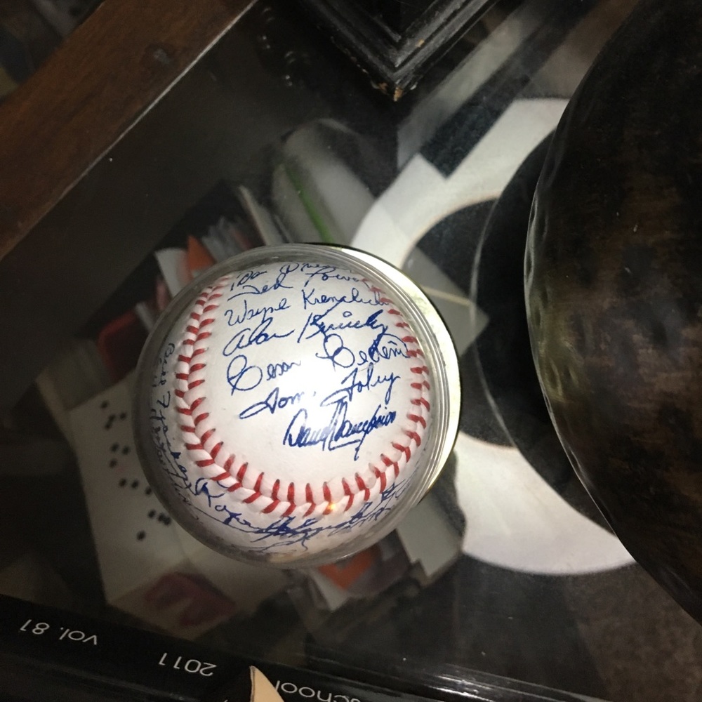 1952 Cincinnati Reds team autographed baseball