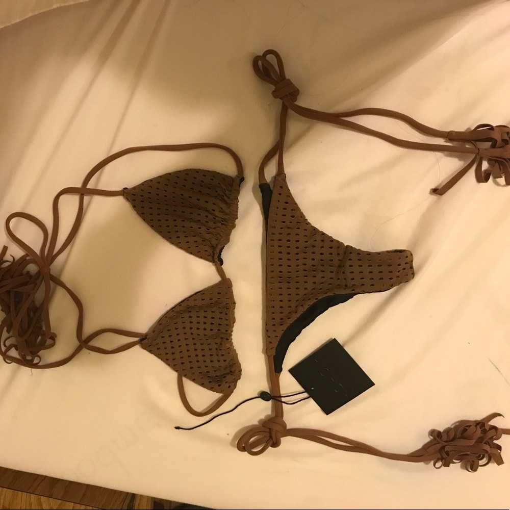 Acacia mesh BRAND NEW with tag!