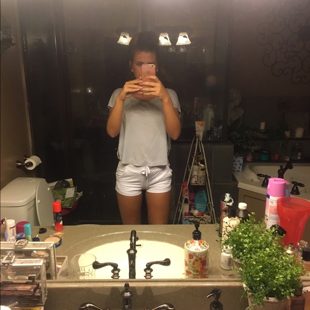 White lululemon shorts