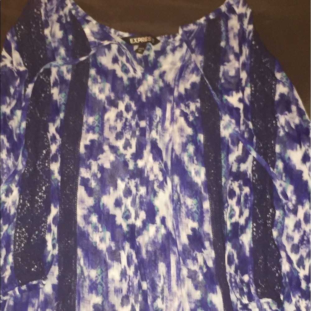 Express Boho Top with Ikat Print. Size Extra Small