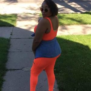 Meet your Posher, Dana