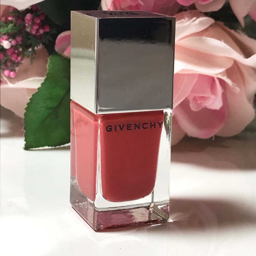 💅 Givenchy LE VERNIS Nail Lacquer