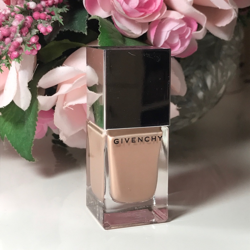 💅Givenchy LE VERNIS Nail Lacquer