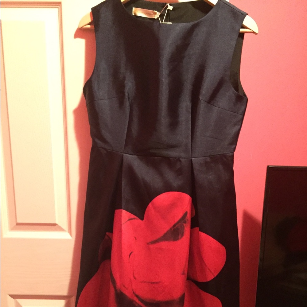 Stunning midi dress