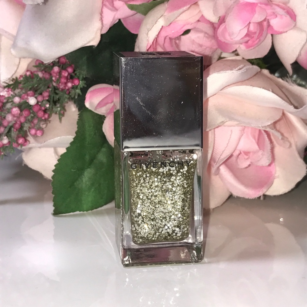 💅 Givenchy LE VERNIS Nail Lacquer