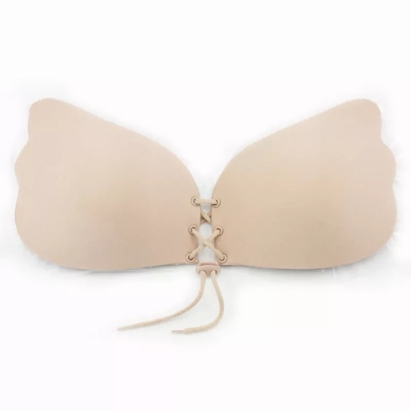 ✨SALE✨Push Up Invisible Silicone Bra Strapless - Picture 2 of 6