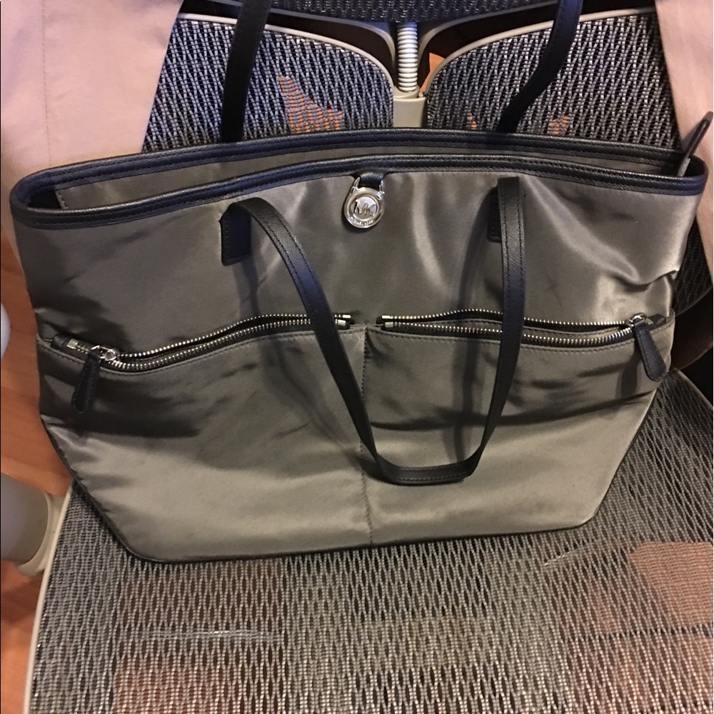 Michael Kors Tote