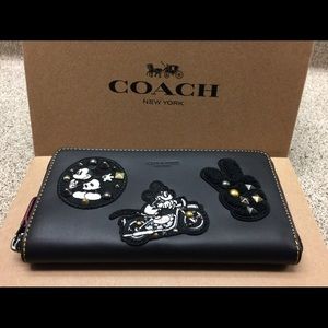 Disney x Coach Wallet Limited Edition