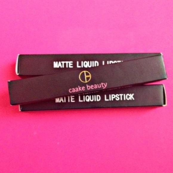 Red Velvet Caake Matte Liquid Lipstick - Picture 4 of 4