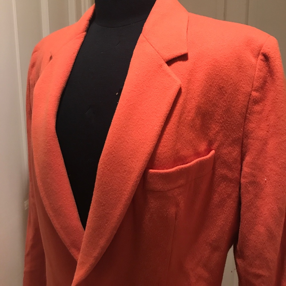 Authentic Vintage DKNY orange blazer - Picture 3 of 4