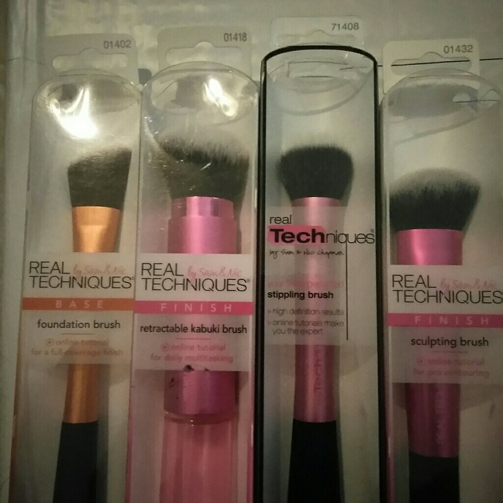 Real Techniques makeup brushes