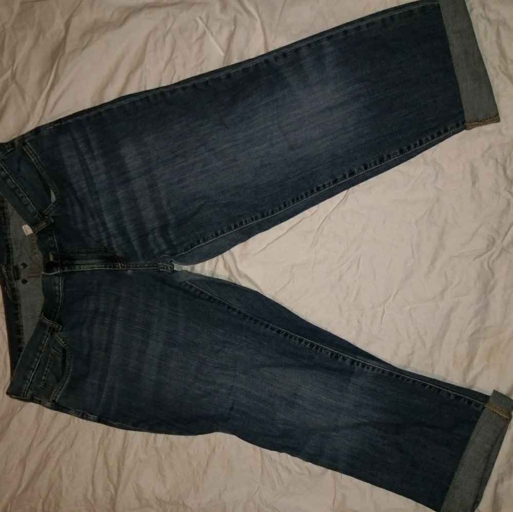 Woman's Denim Capris
