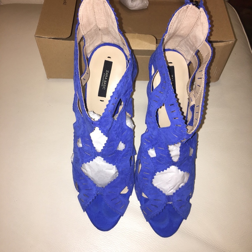 Zara sandal ( runs small size 41 but fits 9/9.5