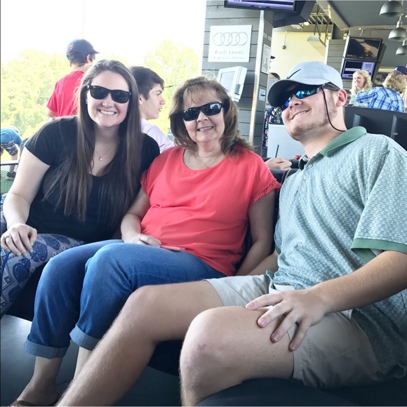 Meet your Posher, Chris - Picture 1 of 1