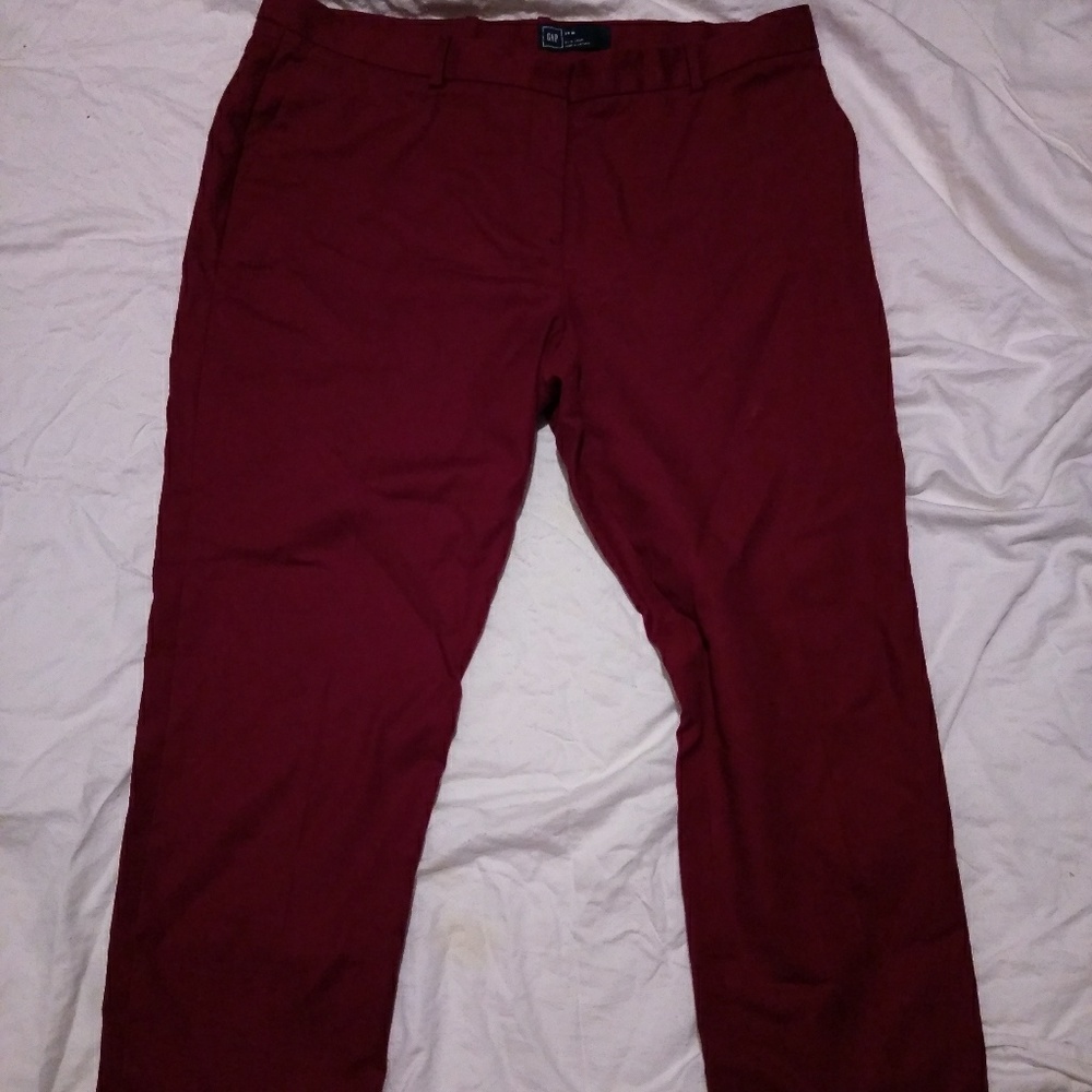 Woman's Gap Burgandy Pants