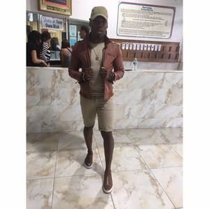 Meet your Posher, Stefan