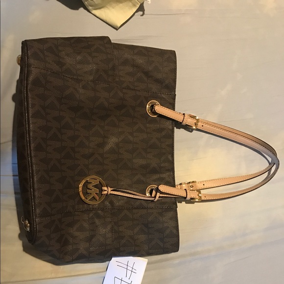 Michael Kors Handbags - Michael kors tote