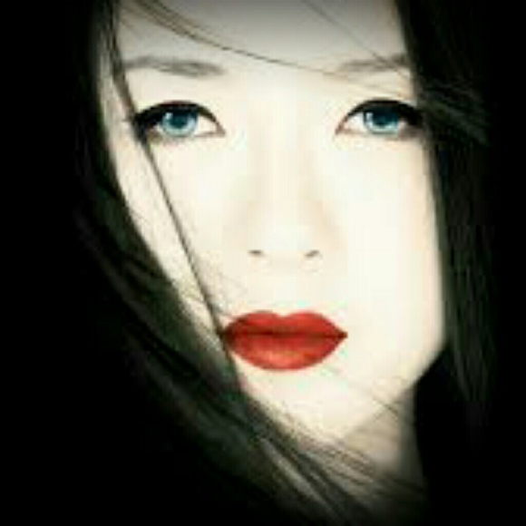 Meet your Posher                Geisha Girl Midori - Picture 2 of 2