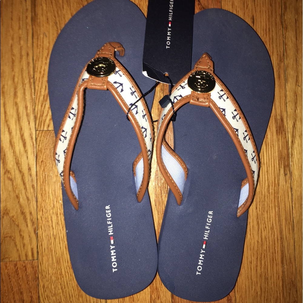 Sandals - Picture 2 of 3