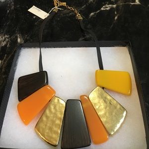 NWT Kenneth Cole statement necklace