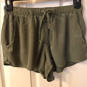 Aeropostale Olive green shorts